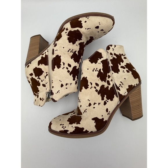 Maurices Cow Print Ankle Boots Western Cowgirl Block Heel Faux Suede 8.5M - Picture 3 of 12